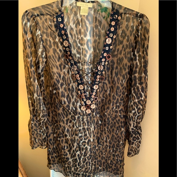 Sheer leopard animal print wood button embellish vneck blouse - Picture 1 of 16